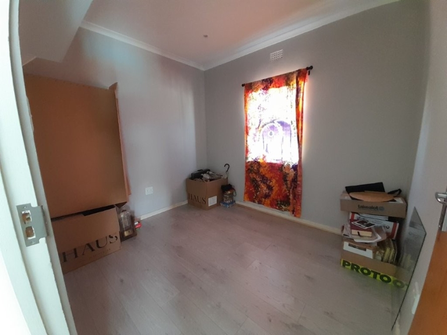 5 Bedroom Property for Sale in Bothasig Western Cape